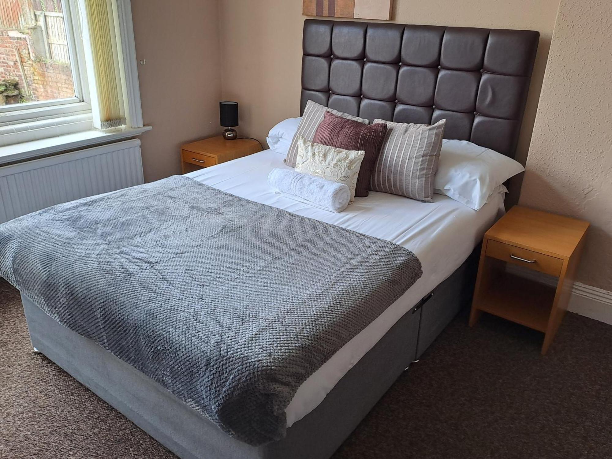 Sheridans Budget Accomodation Wallasey Exterior photo